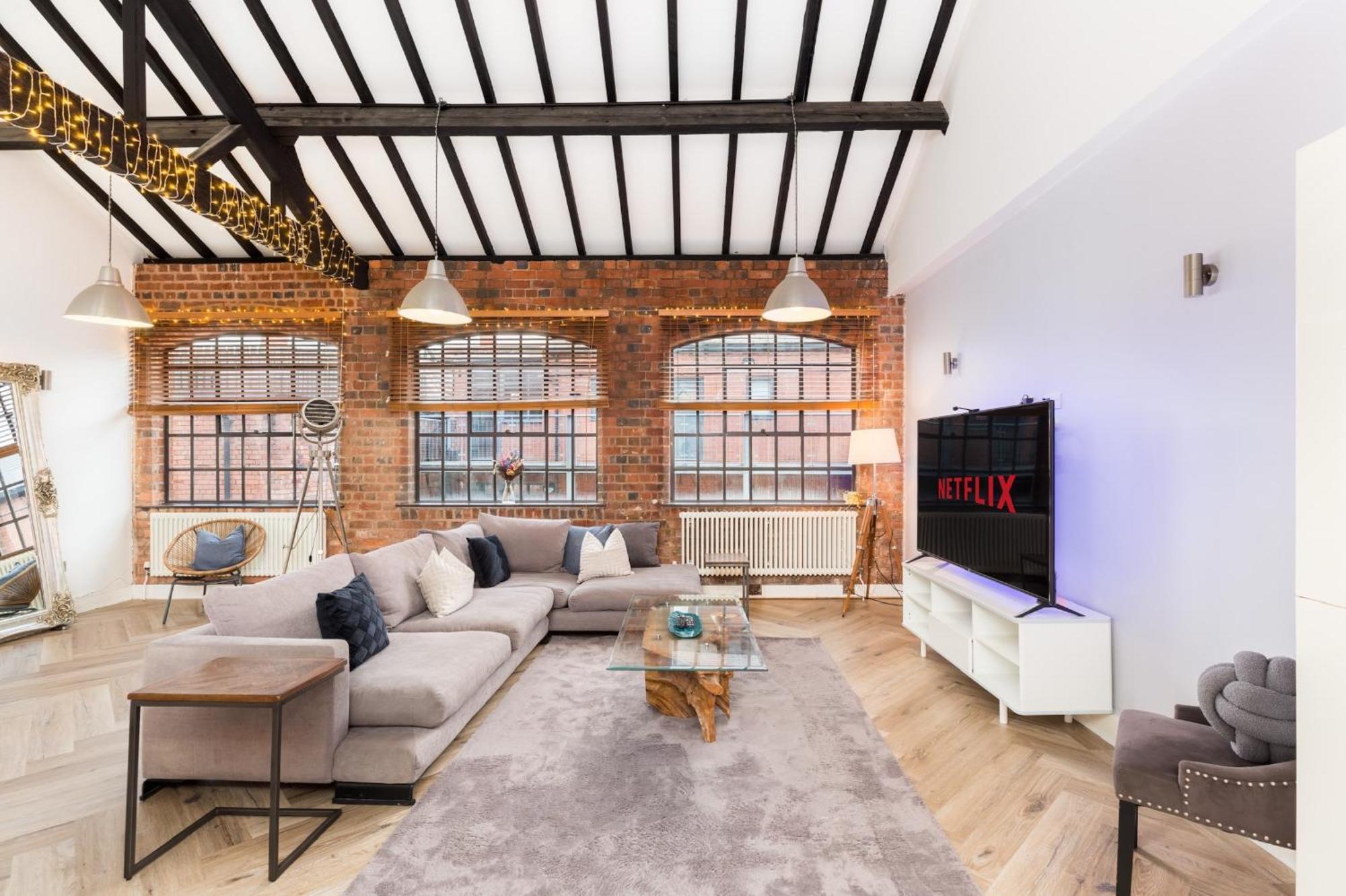 High End Luxury Townhouse In Jq, 4 Bedrooms, Flat Screen Tv In All Rooms, Free Parking, Near Birmingham City Centre Deposit Required Exterior photo